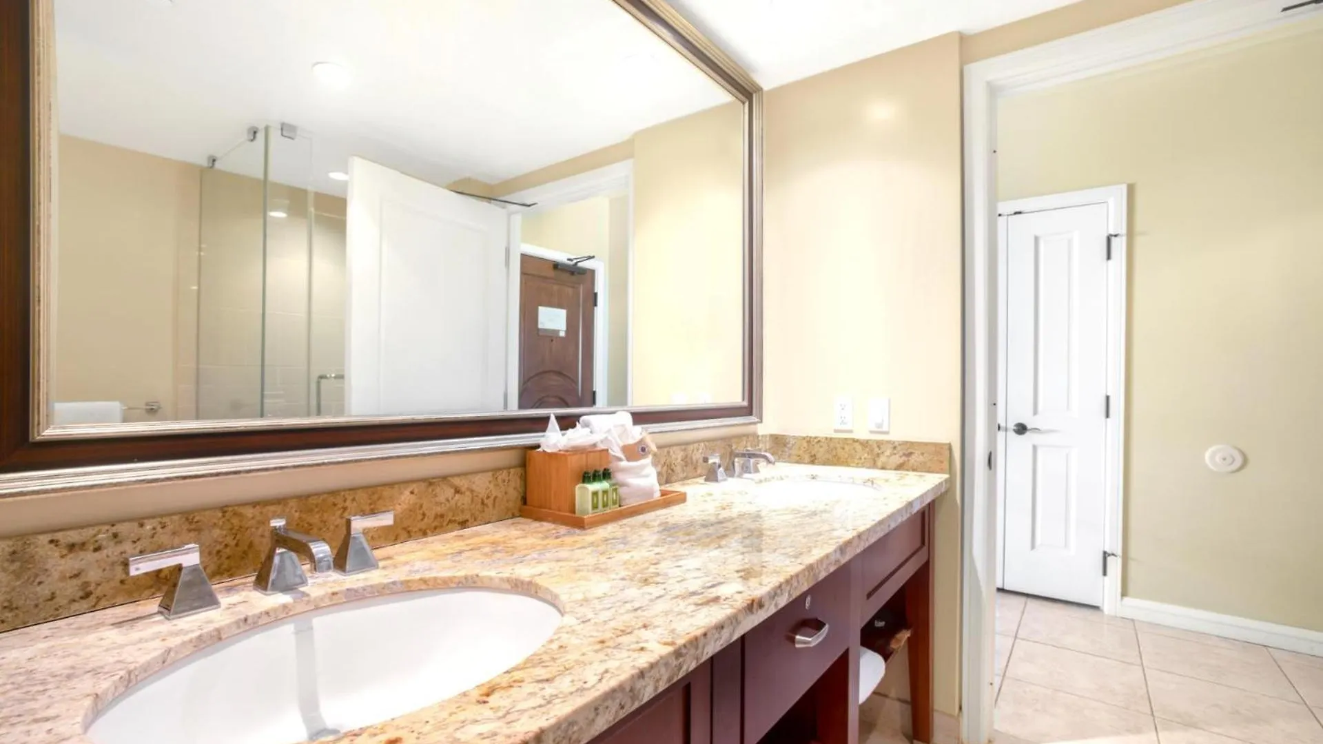 Kbm Resorts Free Car Honua Kai Konea Hkk-113 Xl Lanai Easy Poolbeach Access Kaanapali 0*,
